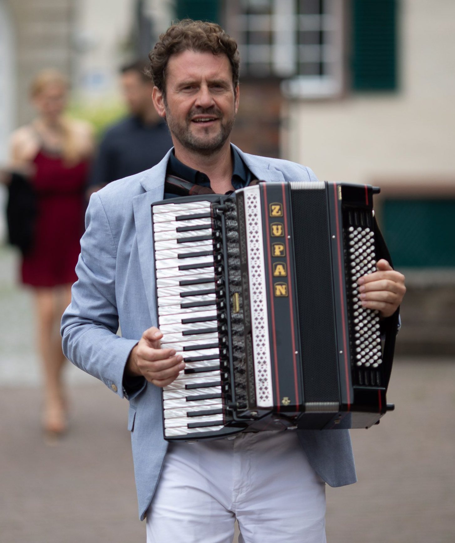Frank Siegemund Musiker mit Piano, Trompete und Akkordeon bei Hochzeit